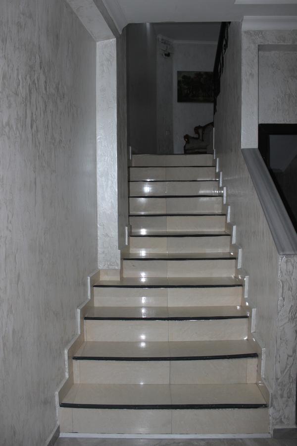 Hotel Belfast Batumi Bagian luar foto