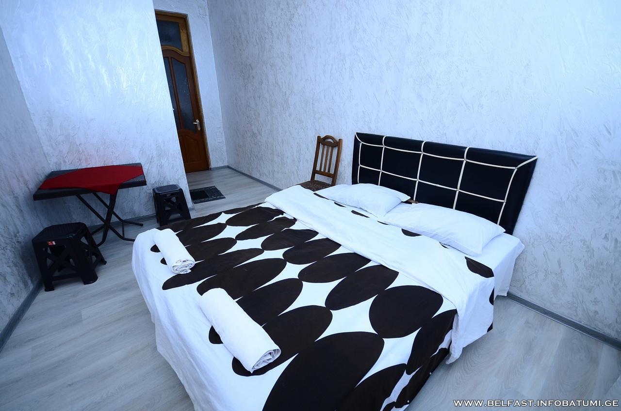 Hotel Belfast Batumi Bagian luar foto