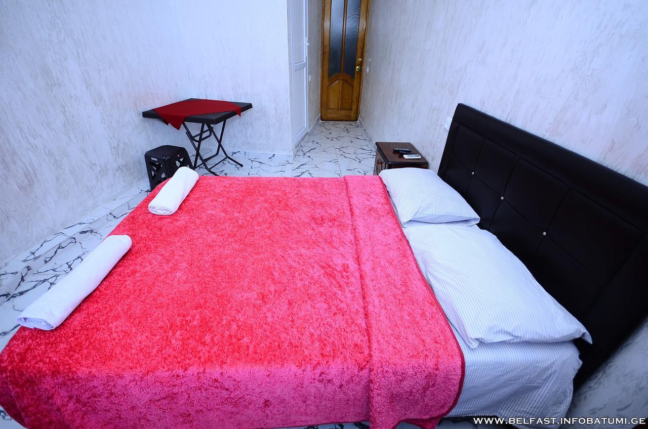 Hotel Belfast Batumi Bagian luar foto